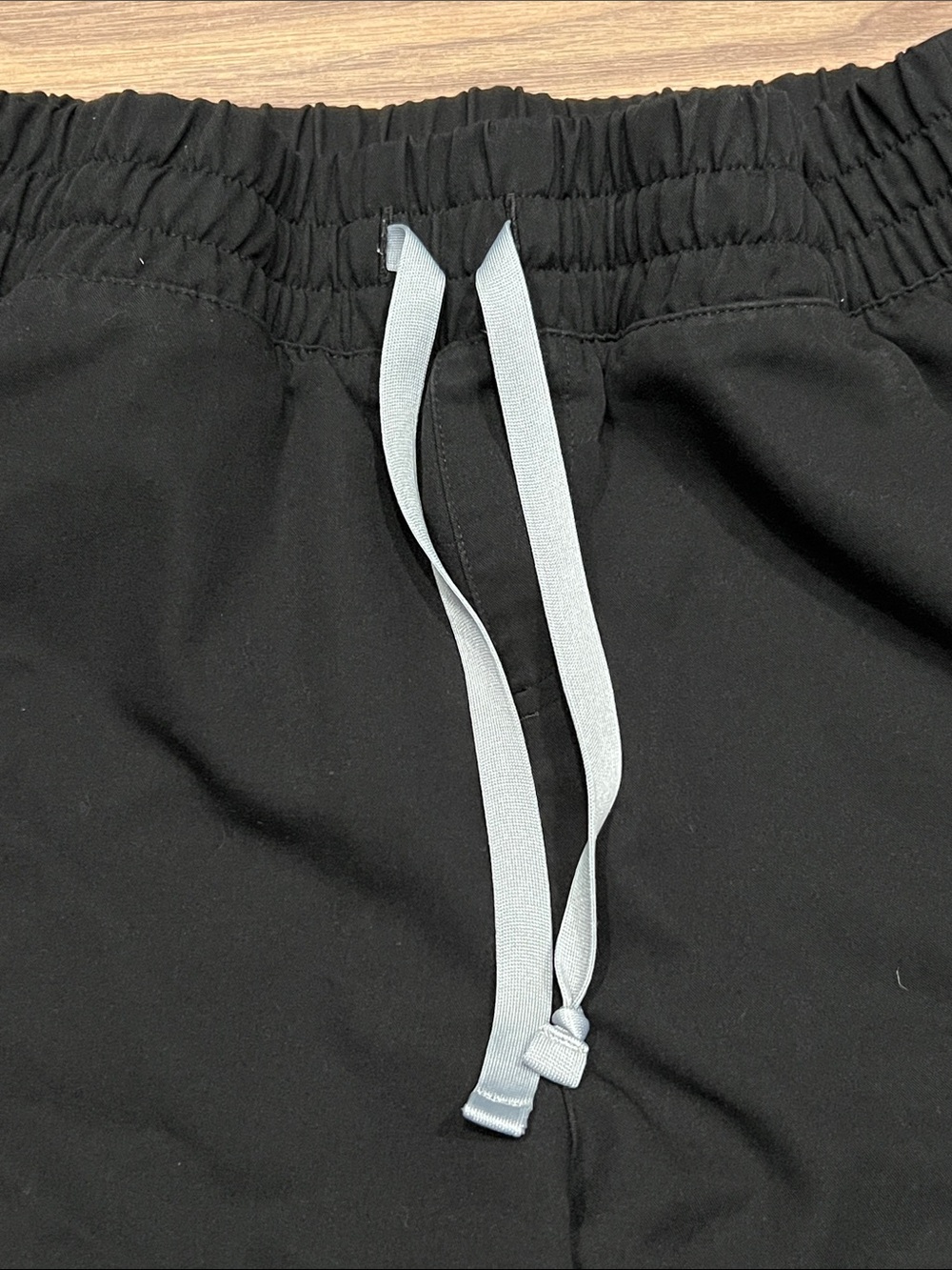 Figs Women’s Zamora Jogger in Black Size Small - Picture 4 of 8